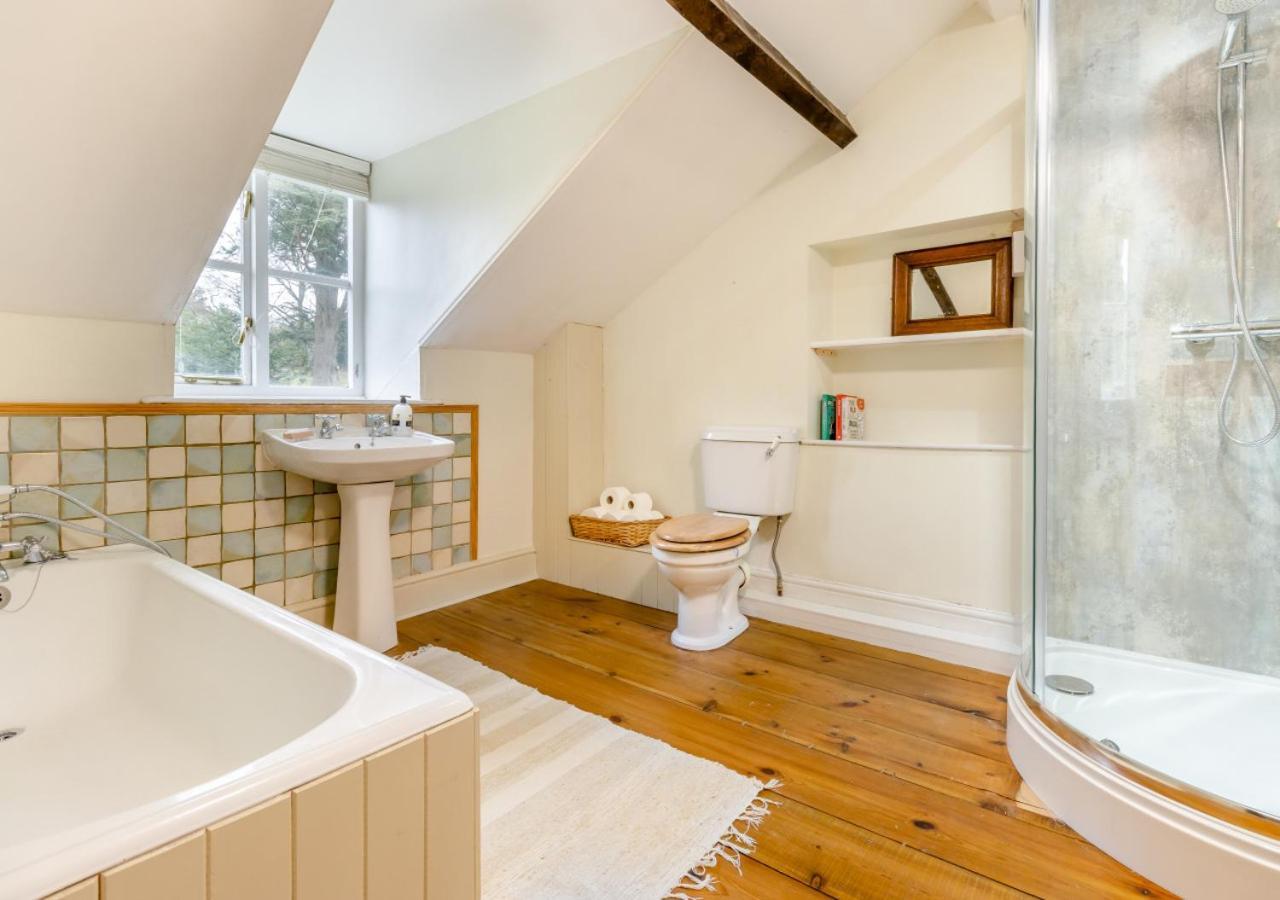 Castell Madoc Cottages Lower Chapel Екстериор снимка