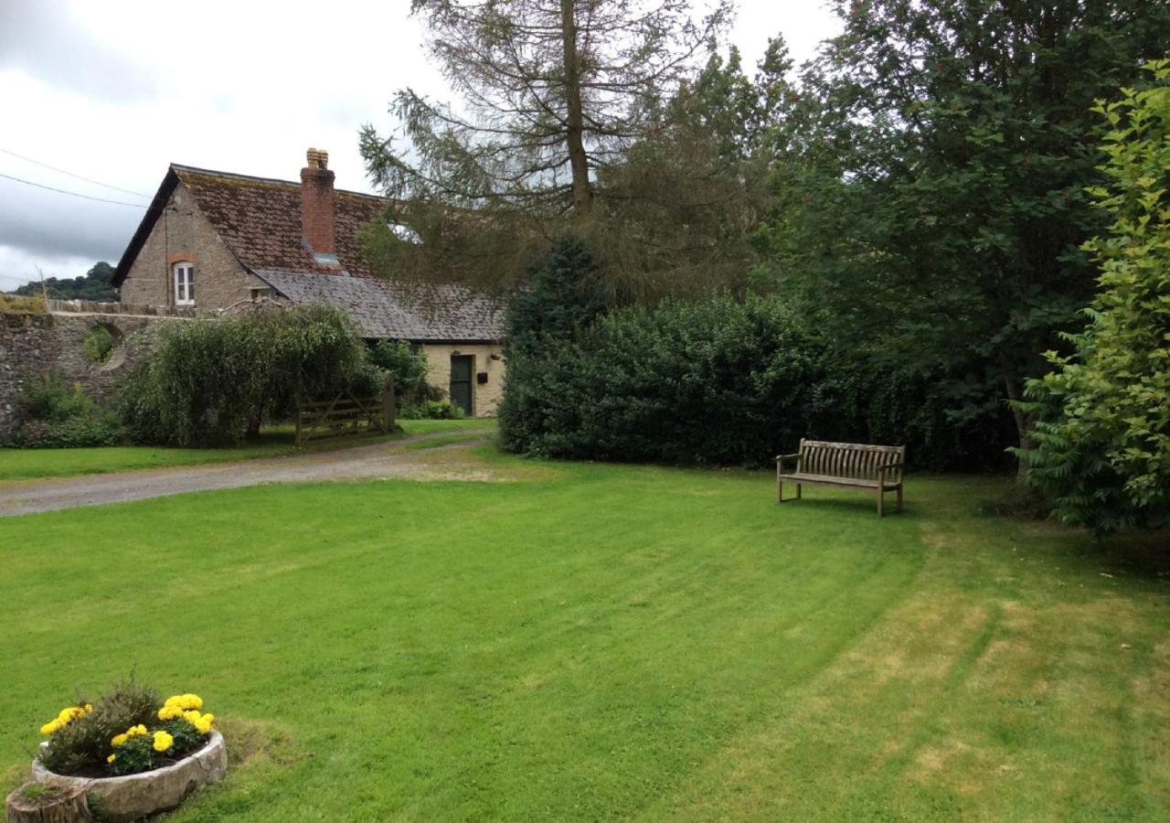 Castell Madoc Cottages Lower Chapel Екстериор снимка