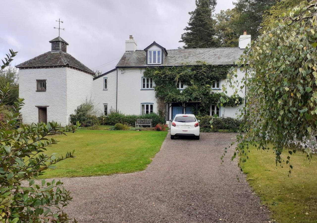 Castell Madoc Cottages Lower Chapel Екстериор снимка
